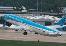 Milei ordena cierre masivo de sucursales de Aerolíneas Argentinas Foto: Milei cierra oficinas de Aerolíneas /cortesía