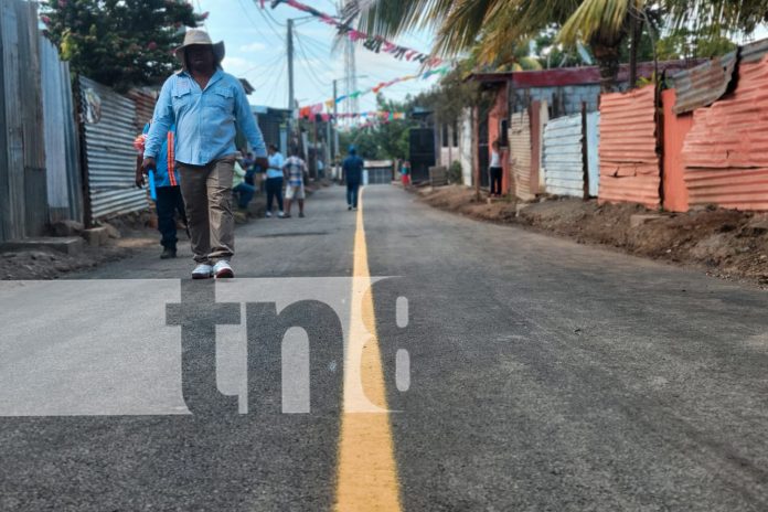 2 Foto: Villa Jerusalén se beneficia con 10 cuadras asfaltadas que mejoran la conectividad y seguridad/TN8