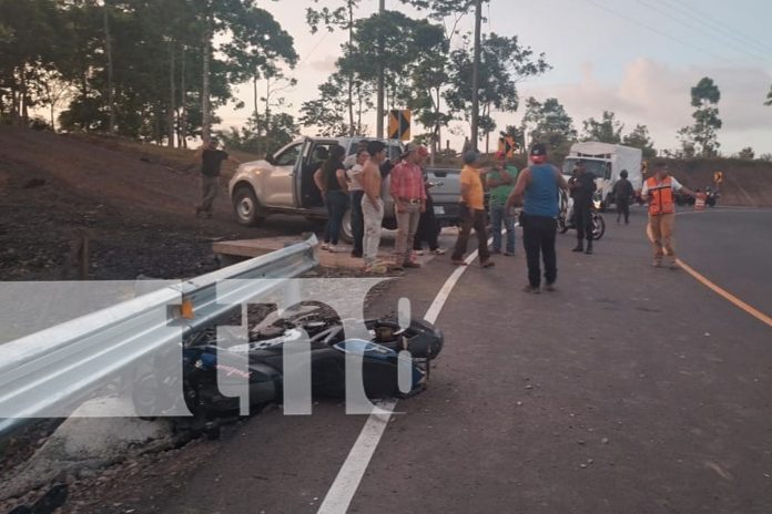 2 Foto: Alta velocidad y conducción temeraria dejan una víctima fatal en El Tortuguero/TN8