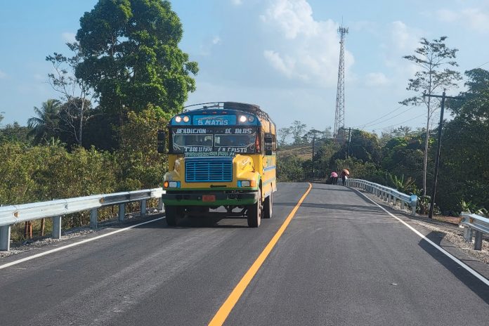 Foto: ¡Conectando el progreso! Finaliza el tercer tramo de la Carretera El Rama–El Tortuguero /Cortesía Foto: ¡Conectando el progreso! Finaliza el tercer tramo de la Carretera El Rama–El Tortuguero /Cortesía