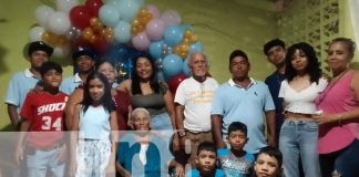 Foto: Con paso firme y corazón lleno, Panchita llega a los 102 años en Granada/TN8