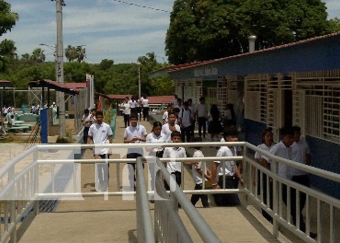 Foto: MINED capacita a docentes /TN8 Foto: MINED capacita a docentes /TN8