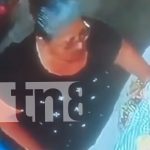 ¡Abuelita ladrona! Cámara capta hurto en negocio de Masaya Foto: Robo en un negocio de Masaya/TN8