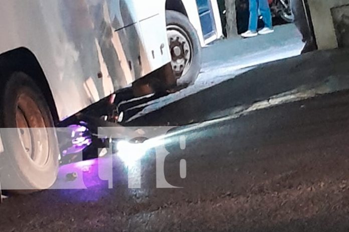 Foto: Noche caliente en Managua: Dos accidentes simultáneos dejan lesionados/TN8