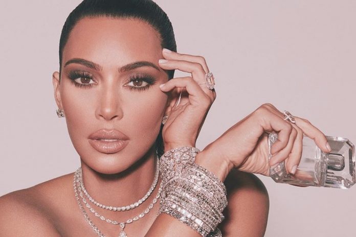 2 Foto:Kim Kardashian vuelve al lugar del crimen/Cortesía