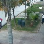 ¡Corrió por su vida! Joven huye durante asalto en Argentina y deja a su pareja Foto: Robo en Merlo, provincia de Buenos Aires, Argentina/Cortesía