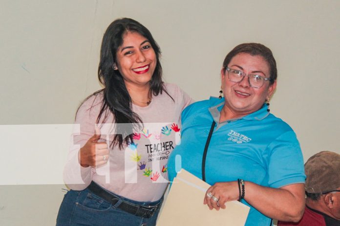 Foto: Más de 150 familias participan en encuentro nacional de valores en Granada/TN8