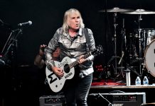 Foto: Mike Peters, fundador y alma incansable de la banda The Alarm/Cortesía