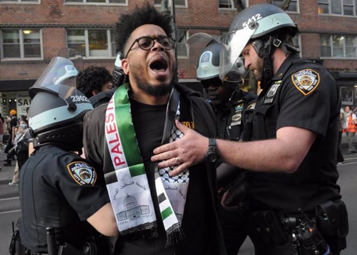 3 Foto: Multitudes protestan contra medidas represivas de Trump / Cortesía