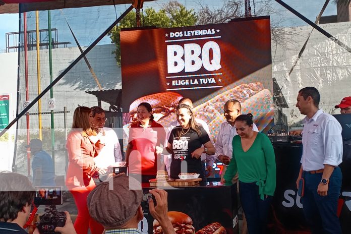 Foto: Super 7 y Puma Energy presentan su nuevo menú BBQ/TN8