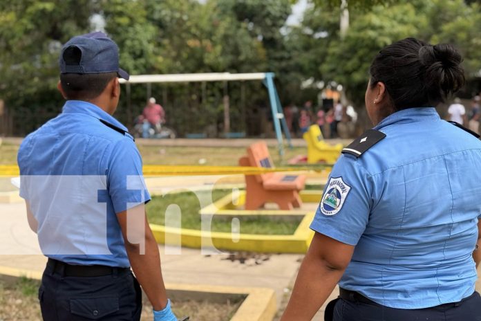 Foto: Hombre es asesinado a puñaladas en parque de Jalapa /TN8