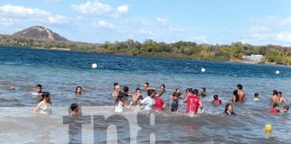 Foto: Familias disfrutan en grande en Xiloá /TN8