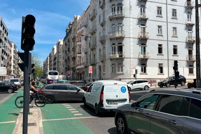 Foto: Restablecen el servicio eléctrico en España y Portugal /Cortesía