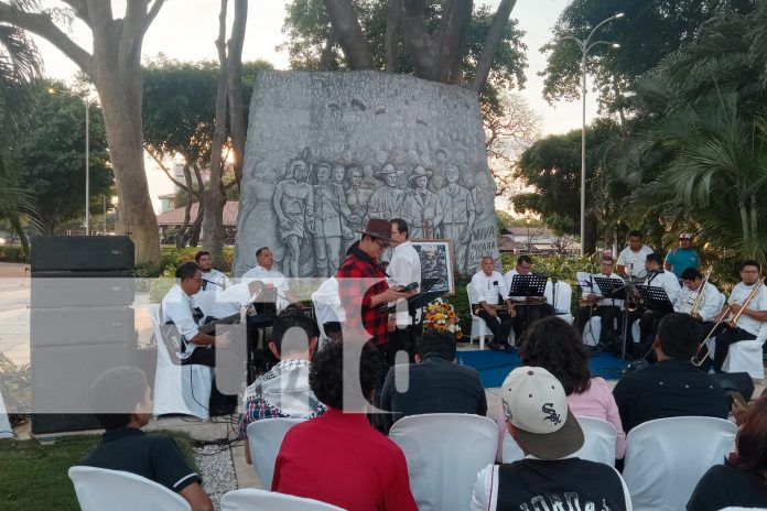 Foto: Instrumentos, versos y danza: así se recuerda a Tomás Borge en Managua/TN8