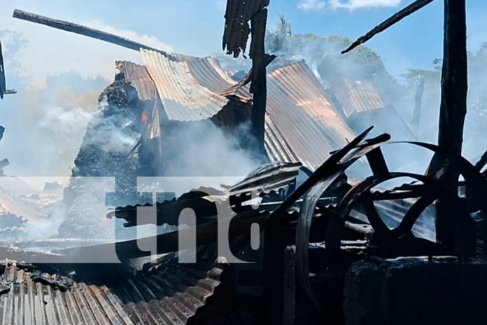 Foto: Fuego consume trapiche en Carazo/TN8