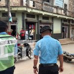 ¡Imprudencia! Mujer ignora señal de alto y provoca fuerte accidente en Jalapa Foto: Accidente en el sector #3 del municipio de Jalapa/TN8