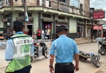 ¡Imprudencia! Mujer ignora señal de alto y provoca fuerte accidente en Jalapa Foto: Accidente en el sector #3 del municipio de Jalapa/TN8