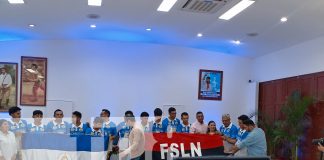 Foto: Abanderan a la selección nacional de ciclismo para representar a Nicaragua en Guatemala/TN8