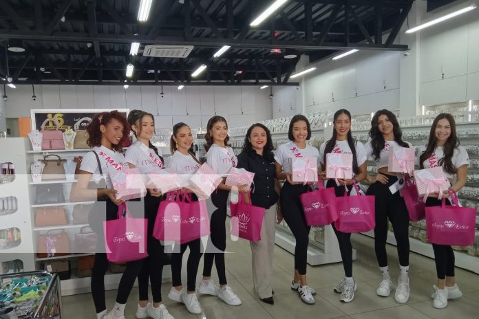 Foto: Futuras Miss Teen se sumergen en el universo Joyas Esther /TN8 Foto: Futuras Miss Teen se sumergen en el universo Joyas Esther /TN8