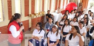 Foto: Claro Nicaragua empodera a niñas en tecnología /TN8
