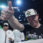 Álvarez busca toque mexicano antes de su pelea en Arabia Canelo piensa en su nueva alimentación para enfrentar a Arabia