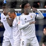 Real Madrid aguanta el pulso al Barça pese a la roja de Mbappé real, madrid, fútbol,