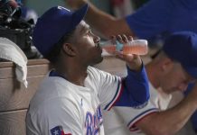 Rocker poncha a 8 y logra su 1ra victoria en las mayores kumar, rocker, rangers, texas, beisbol