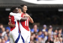 Arsenal golea 4-0 en Ipswich y aplaza el título del Liverpool Arsenal sigue presionando al Liverpool