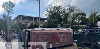 Foto: Accidente con bus escolar en Catarina, Masaya / TN8