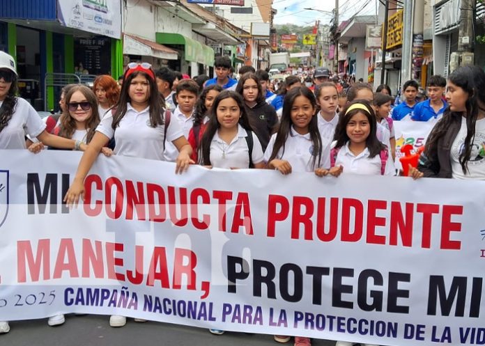 Foto: Caminata para prevención de accidentes en Matagalpa / TN8 Foto: Caminata para prevención de accidentes en Matagalpa / TN8