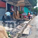 Sueño fatal al volante: Conductor queda volcado en la pista suburbana Foto: Casi provoca una desgracia en la pista suburbana /TN8