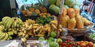 Foto: Mercados con frutas y verduras de verano / TN8