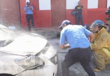 Foto: Vehículo agarra fuego repentinamente en Estelí / TN8