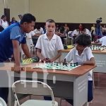 Estudiantes de Managua demuestran su talento en clasificación departamental de ajedrez Foto: Torneo de ajedrez en colegio de Managua / TN8