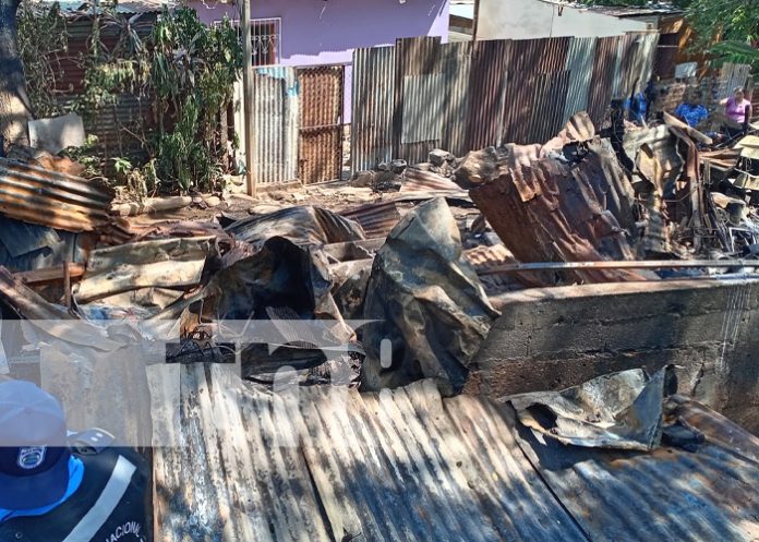 Foto: Pérdidas totales tras incendio en un barrio de Managua / TN8