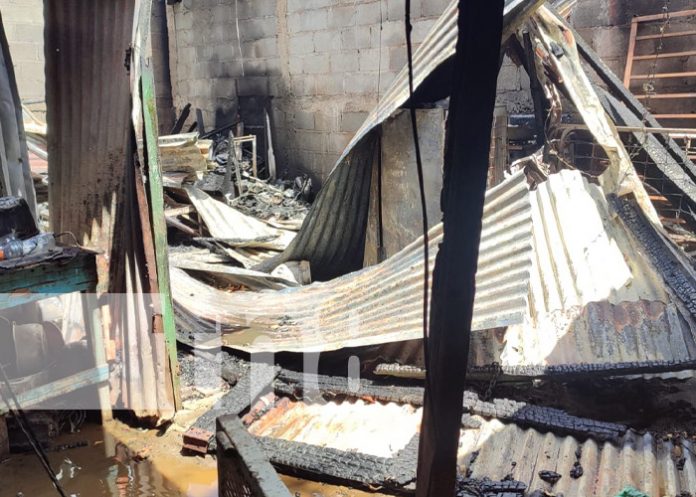 Foto: Incendio en el barrio 8 de Marzo, Managua / TN8