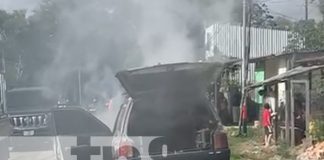Foto: Vehículo se incendia en la carretera de Jalapa a Teotecacinte / TN8