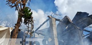Foto: Fuerte incendio arrasa con una vivienda en San Ramón, Matagalpa / TN8