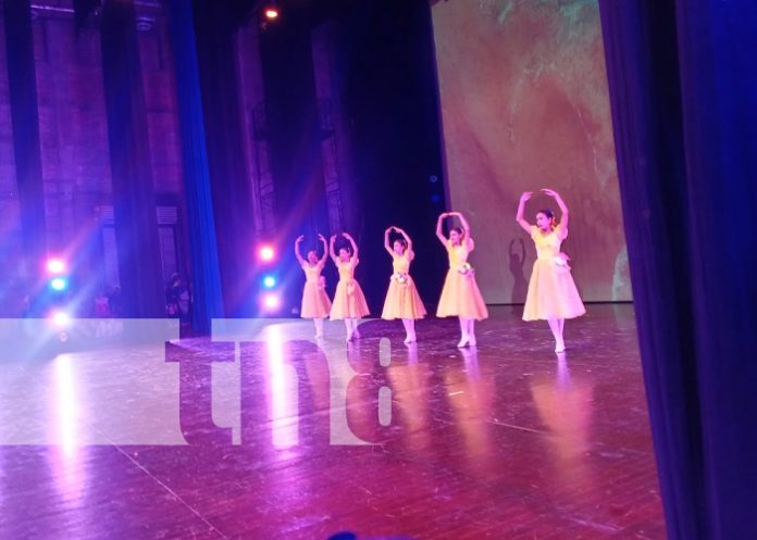 Foto: Festival de Danza desde el Teatro Nacional Rubén Darío / TN8 Foto: Festival de Danza desde el Teatro Nacional Rubén Darío / TN8
