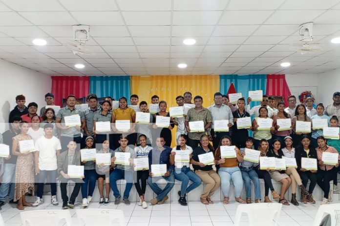 Foto: Diplomado TecnoAgro en UNICAM impulsa a nuevos profesionales/TN8