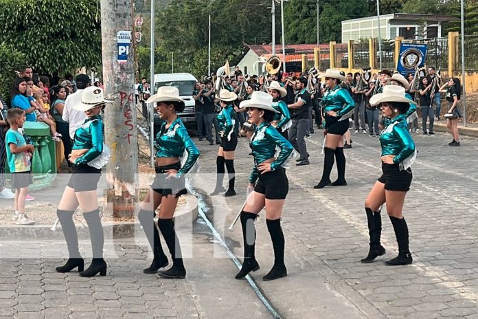 Foto: ¡La Libertad inició sus tradicionales fiestas 2025 con un espectacular carnaval!/TN8
