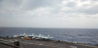 Foto: Caza de Estados Unidos cae al mar Rojo /cortesía