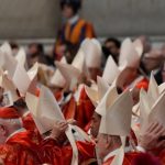 ¿Habrá humo blanco? Arranca el segundo día del cónclave en el Vaticano