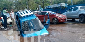 Foto: Socavón sorprende a más de un conductor en Managua/TN8