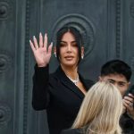 Foto: Kim Kardashian frente a sus asaltantes /cortesía