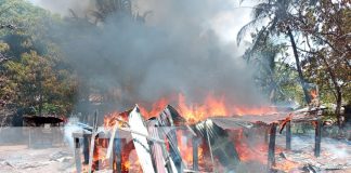Foto: Devastador incendio en una casa en Bilwi/TN8