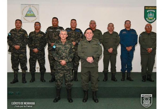 Foto: Ejército de Nicaragua sostiene reunión con Fuerzas Armadas de Honduras / Cortesía Ejército de Nicaragua Foto: Ejército de Nicaragua sostiene reunión con Fuerzas Armadas de Honduras / Cortesía Ejército de Nicaragua