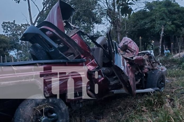 Foto: Un muerto y un herido deja aparatoso choque en carretera Wasayamba - Wilikon/TN8
