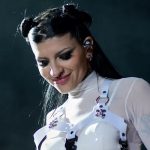 Cazzu rompe en llanto tras recibir una emotiva carta de su abuela en vivo Foto: Cazzu se conmueve /cortesía