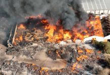 Terror al amanecer explosión en Hermosillo sorprenden a bomberos Foto: Un fuerte incendio en Hermosillo, provocó varias explosiones/Cortesía
